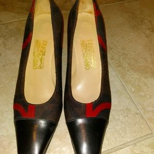 Salvatore Ferragamo Knit Logo Pumps